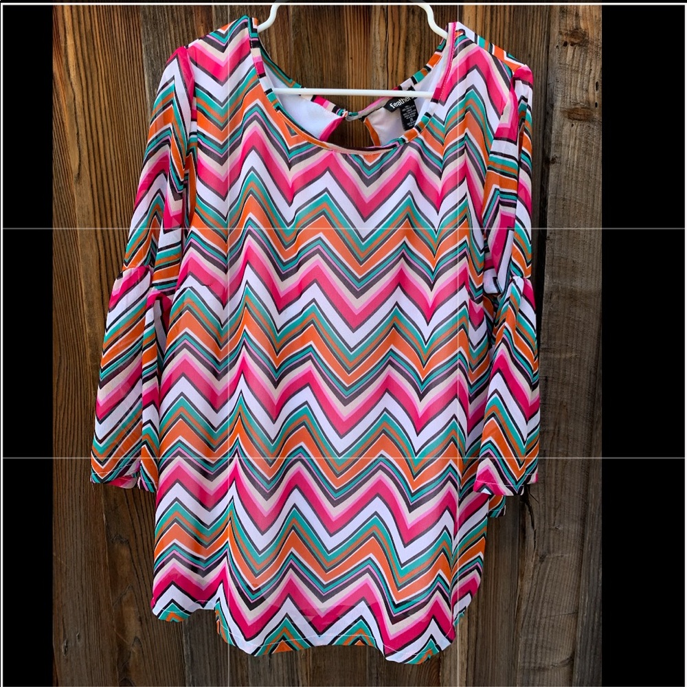 Feather chevron print plus size blouse  (A)